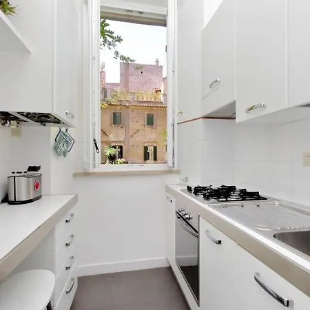 Apartment Croce Rome